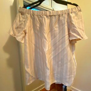 H&M: off shoulder blouse